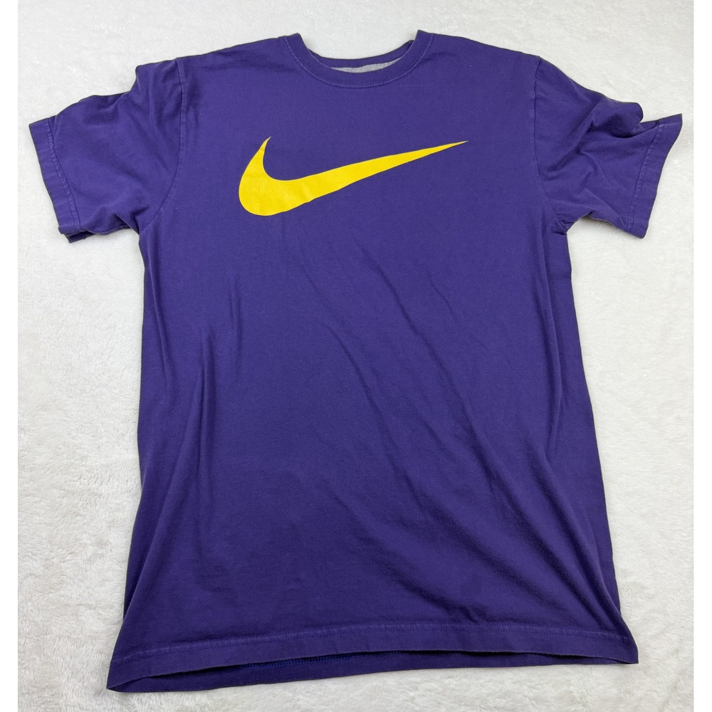 Nike Mens Purple Yellow Swoosh Crew Neck T-Shirt Medium Regular Fit